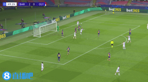 奥林匹亚科斯得分  越位违例  ，但加西亚手球运动  在先送点，卡埃比主罚命中