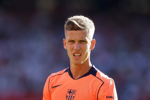 每体：奥尔莫伤势复健    良好，已在复健  师指导下进行场内练习